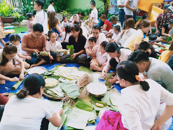 Lễ hội bánh tét
