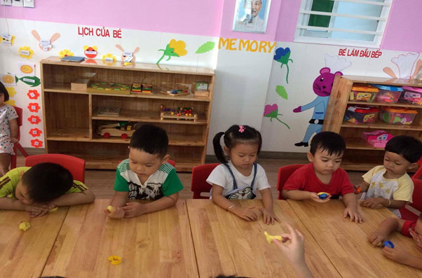 Pororo với những hoạt động tại lớp